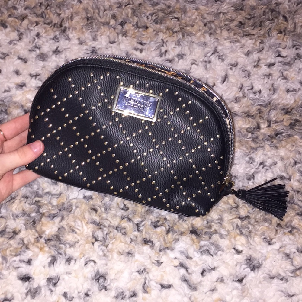 Victoria’s Secret Hand Purse 🖤💛 - Picture 2 of 7